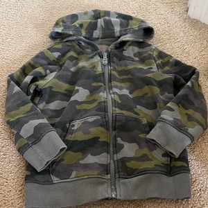 Cat & Jack camo sweat jacket 4T